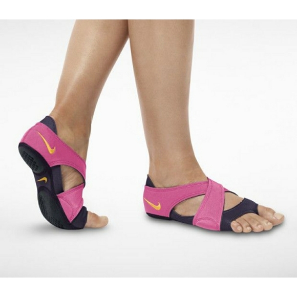 barre shoes nike